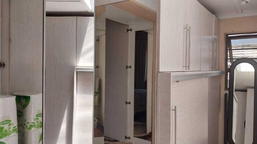 4 Bedroom Property for Sale in Bonnie Doone Eastern Cape